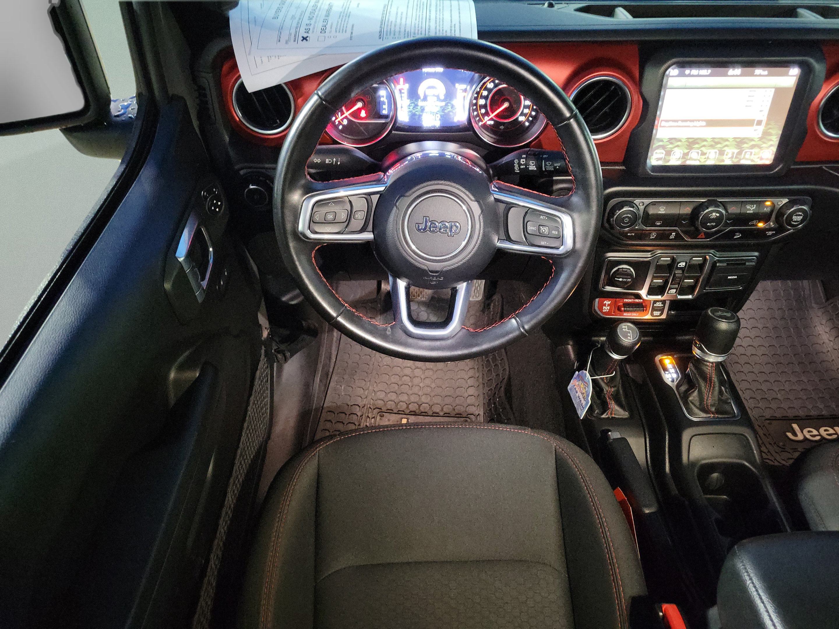 Used 2021 Jeep Wrangler Unlimited Rubicon AWD/4WD image 8