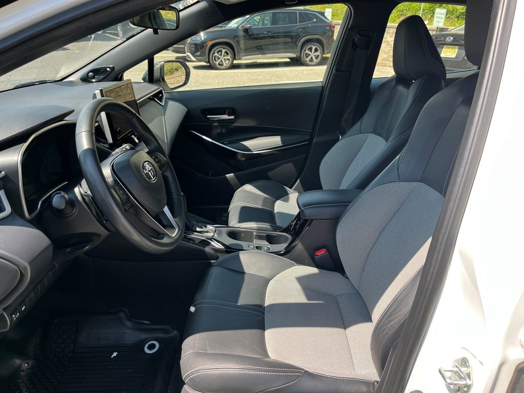 Used 2023 Toyota Corolla XSE FWD image 10