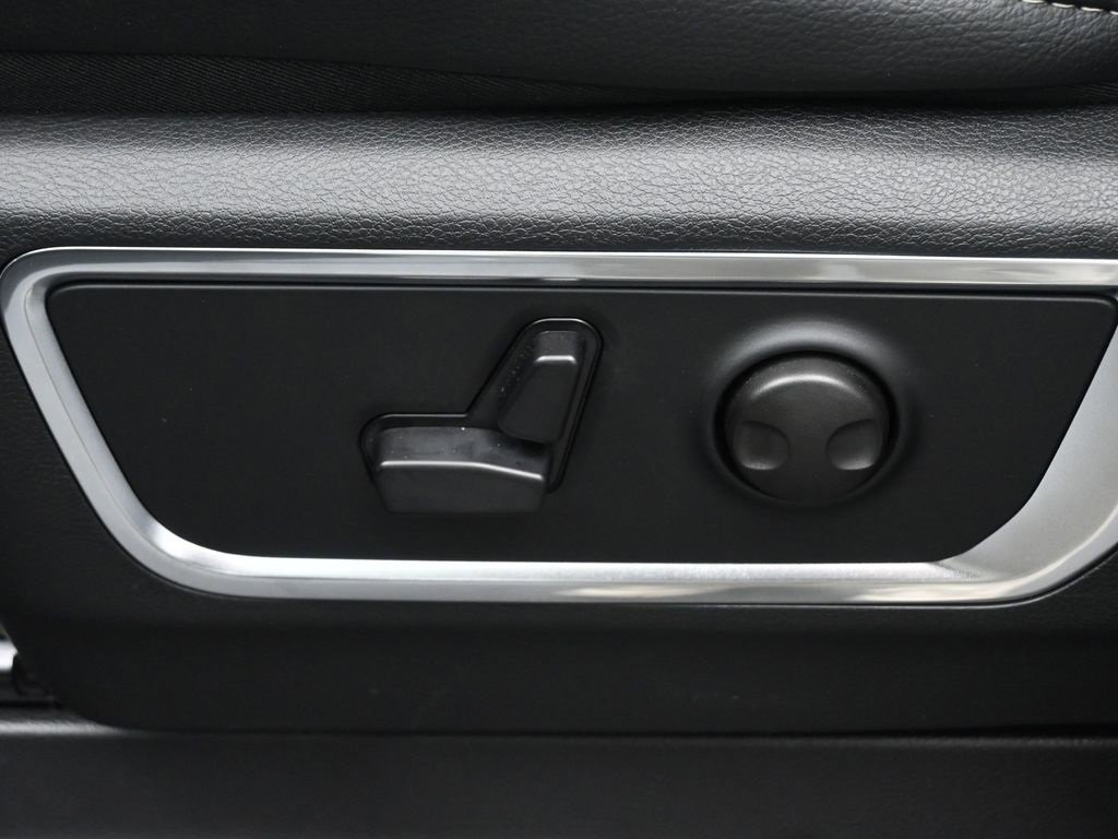 New 2026 RAM 1500 Laramie w/ Night Edition image 33