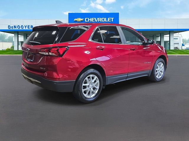 Used 2024 Chevrolet Equinox LT w/ LPO, Floor Liner Package image 8