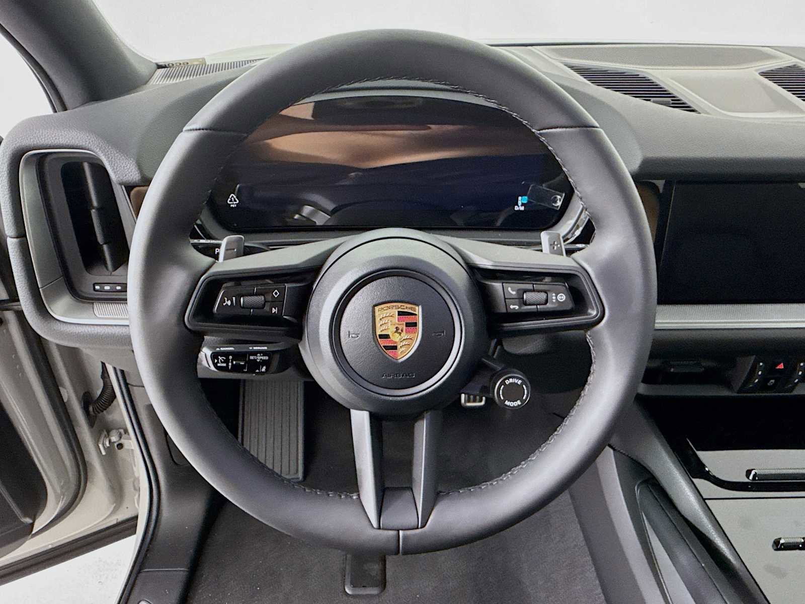 New 2026 Porsche Cayenne S image 15