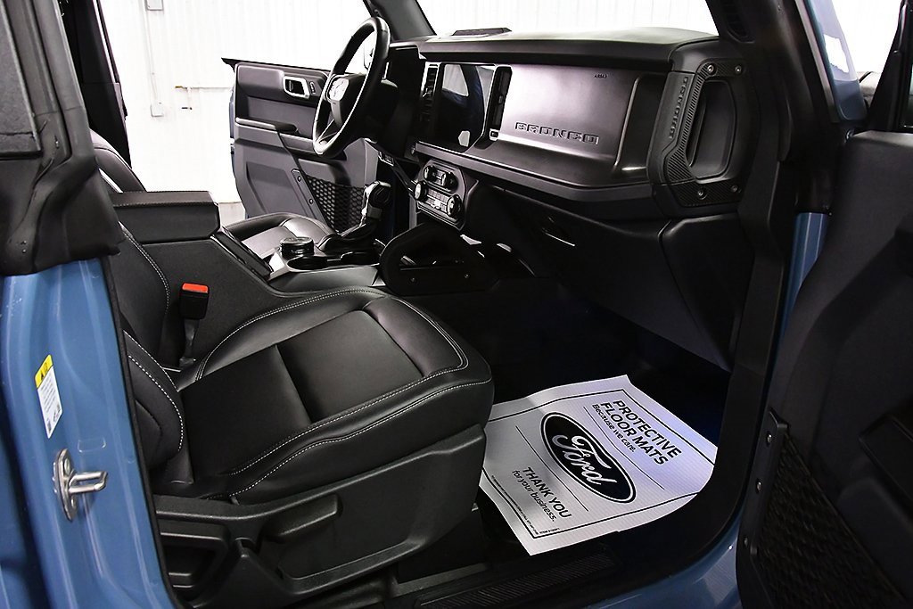 Used 2025 Ford Bronco Badlands image 29