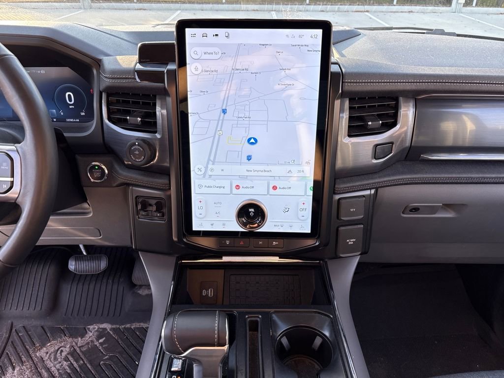 Used 2024 Ford F150 Lightning Flash image 22