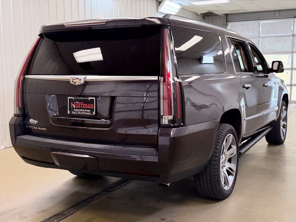 Used 2015 Cadillac Escalade ESV Premium AWD/4WD image 5