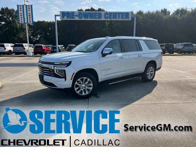 Used 2025 Chevrolet Suburban Premier RWD image 1