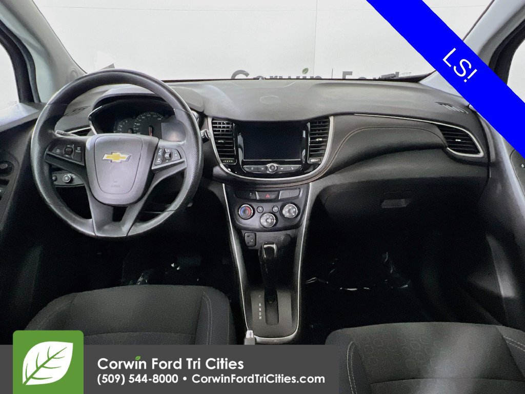 Used 2020 Chevrolet Trax LS w/ Tint and Cruise Package AWD/4WD image 6