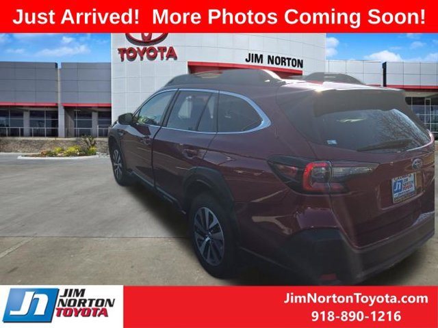 Used 2025 Subaru Outback Premium AWD/4WD image 7