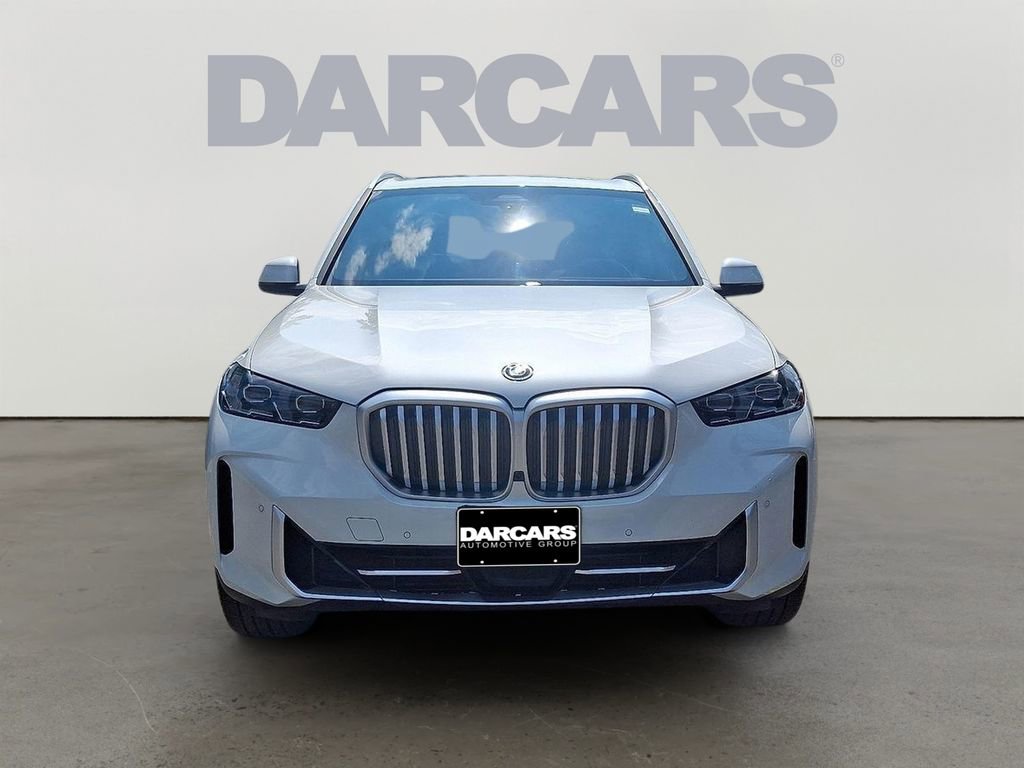 Used 2025 BMW X5 xDrive50e w/ Climate Comfort Package image 2