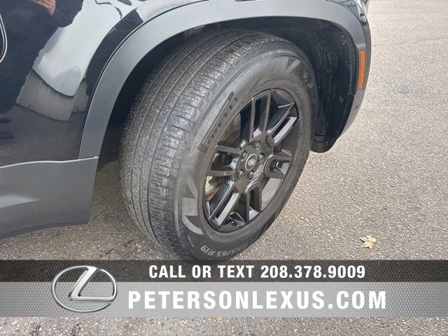 Used 2023 Land Rover Defender 110 S image 10