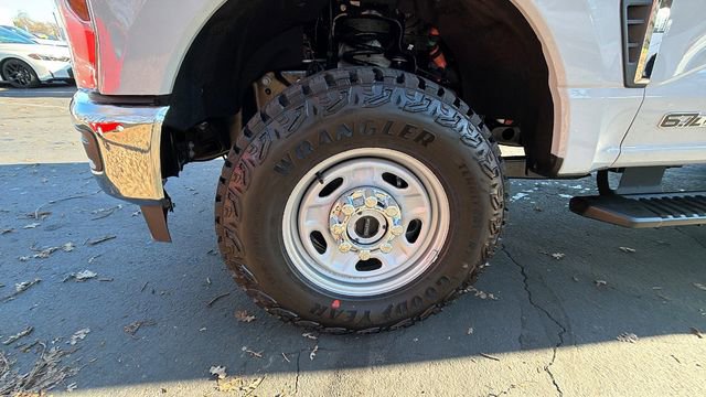 New 2026 Ford F250 XL w/ XL Off-Road Package image 10
