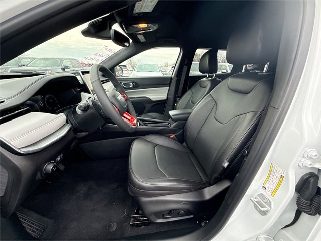 Used 2024 Jeep Compass Limited w/ Elite Group image 16