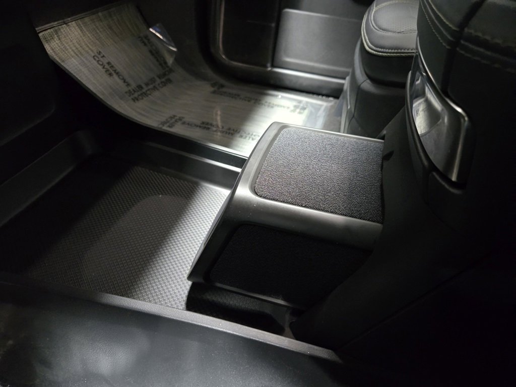 Used 2022 Rivian R1S Launch Edition image 27