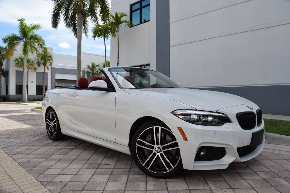 Used 2021 BMW 230i xDrive Convertible AWD/4WD image 1