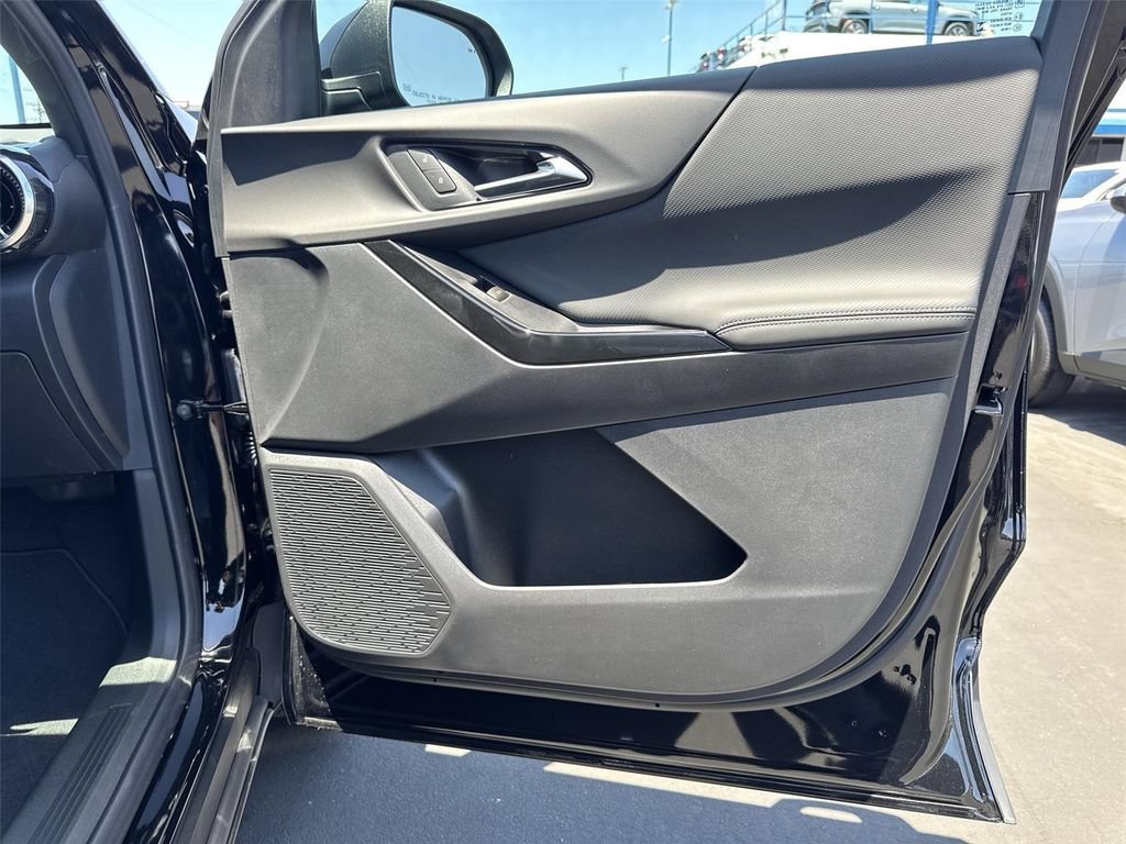 New 2026 Chevrolet Equinox LT FWD image 30