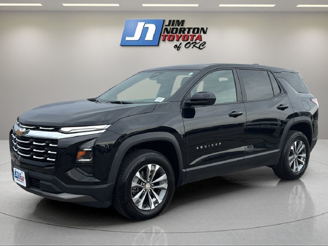Used 2025 Chevrolet Equinox LT FWD image 1