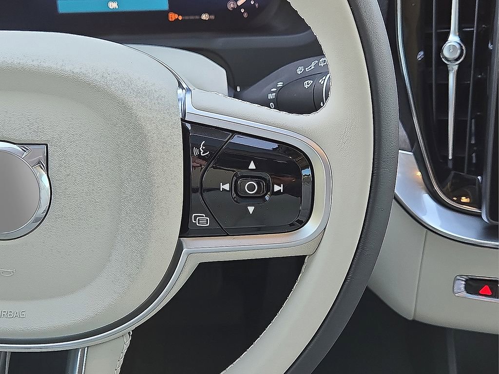 New 2026 Volvo XC90 B6 Ultra w/ Protection Package Premier AWD/4WD image 20