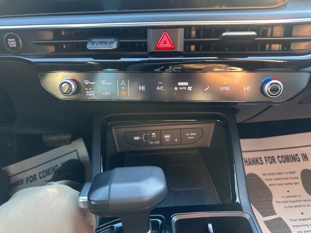 Used 2025 Kia K5 GT-Line w/ GT-Line Premium Package image 18