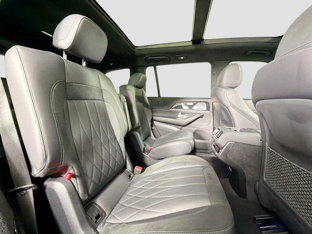 Used 2024 Mercedes-Benz GLS 63 AMG 4MATIC image 29