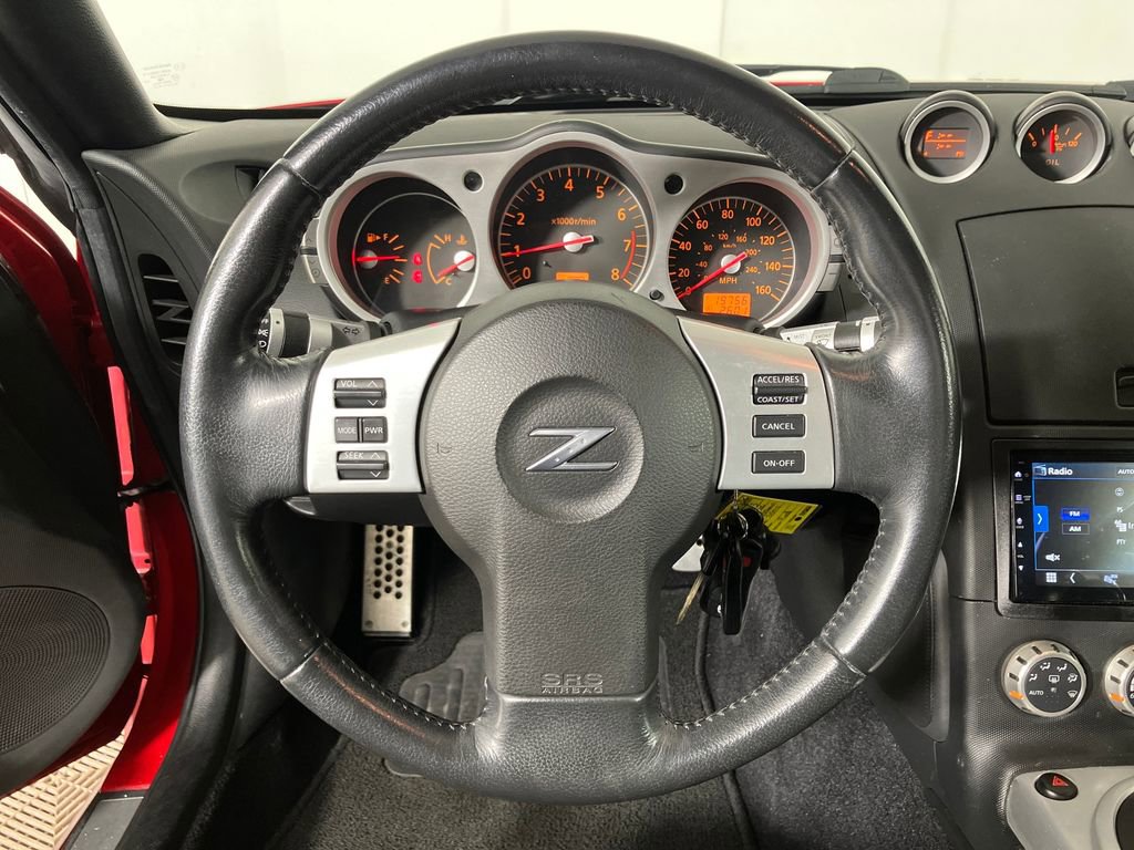 Used 2006 Nissan 350Z Enthusiast w/ (S02) Side Air Bags Pkg image 16