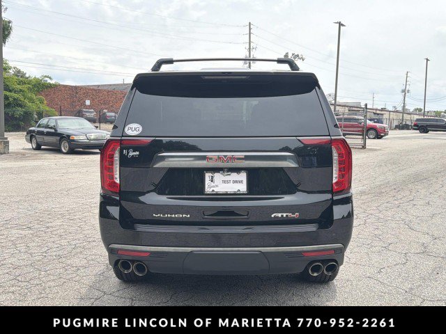 Used 2022 GMC Yukon AT4 w/ AT4 Premium Package AWD/4WD image 6