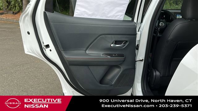 Used 2025 Nissan Kicks SR w/ Interior Electronics Package FWD image 21