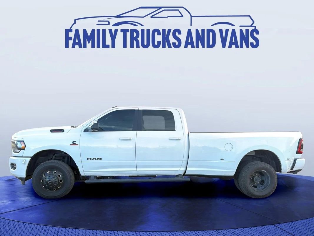 Used 2022 RAM 3500 Big Horn w/ Level C Equiment Group image 2