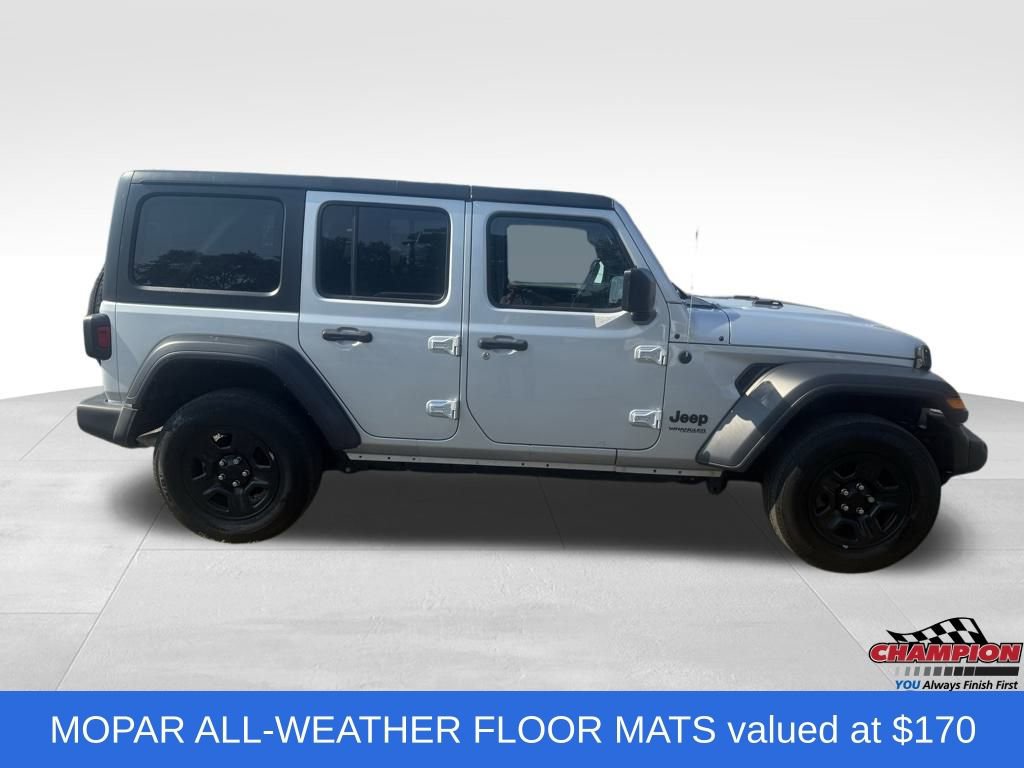 Used 2022 Jeep Wrangler Unlimited Sport image 9