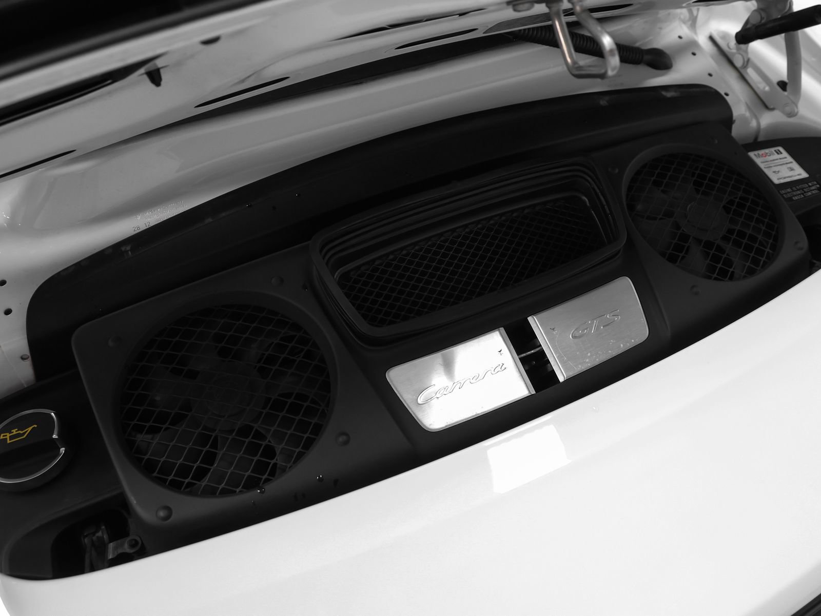 Certified 2016 Porsche 911 Carrera GTS RWD image 22