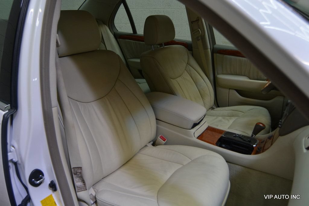 Used 2001 Lexus LS 430 RWD image 17