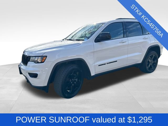 Used 2019 Jeep Grand Cherokee Laredo image 3