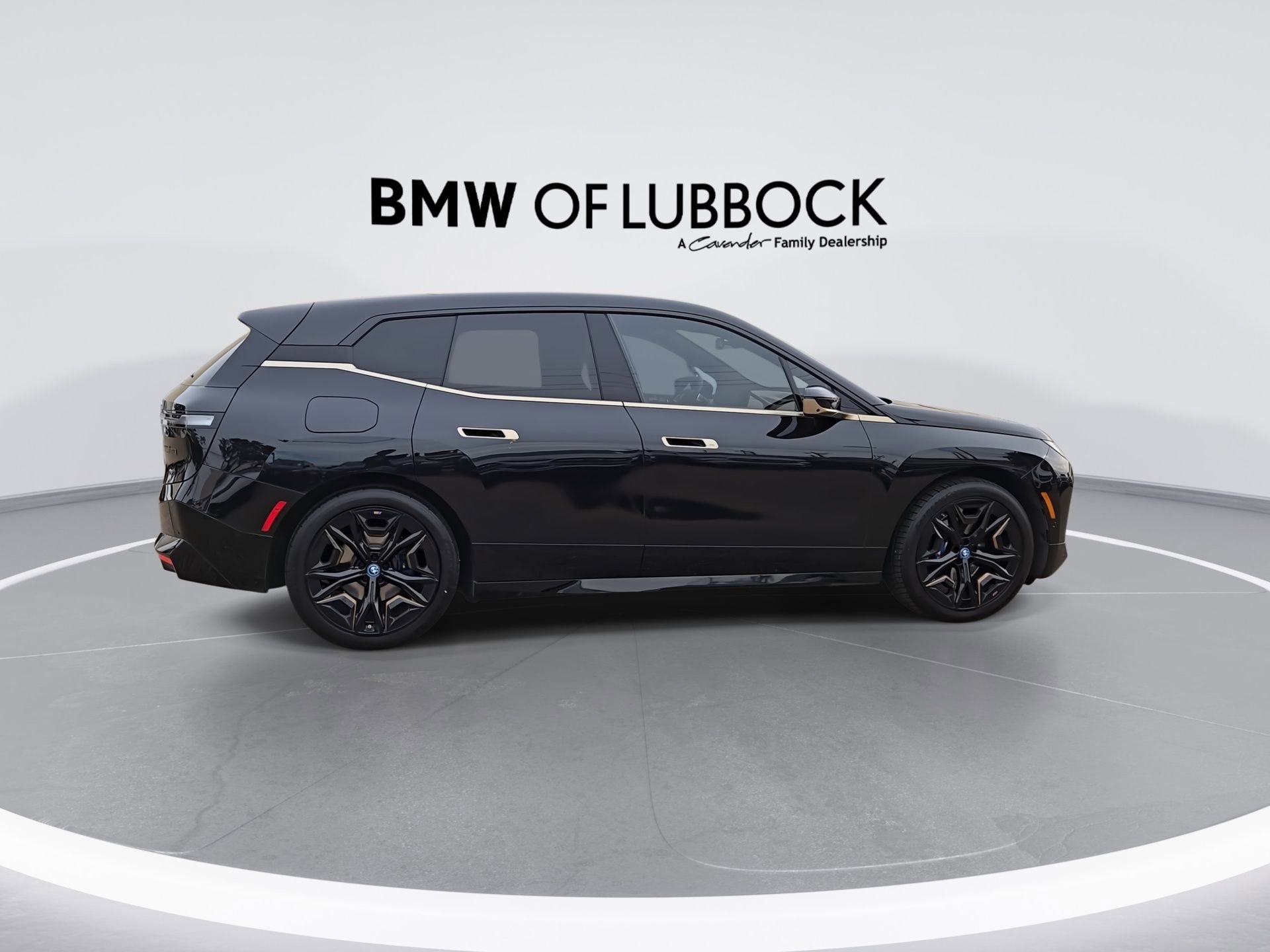 Used 2023 BMW iX M60 w/ Executive Package AWD/4WD image 9