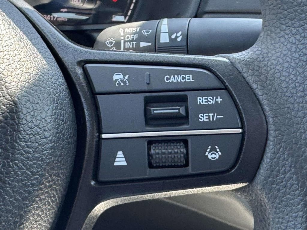Used 2025 Honda Accord SE image 17