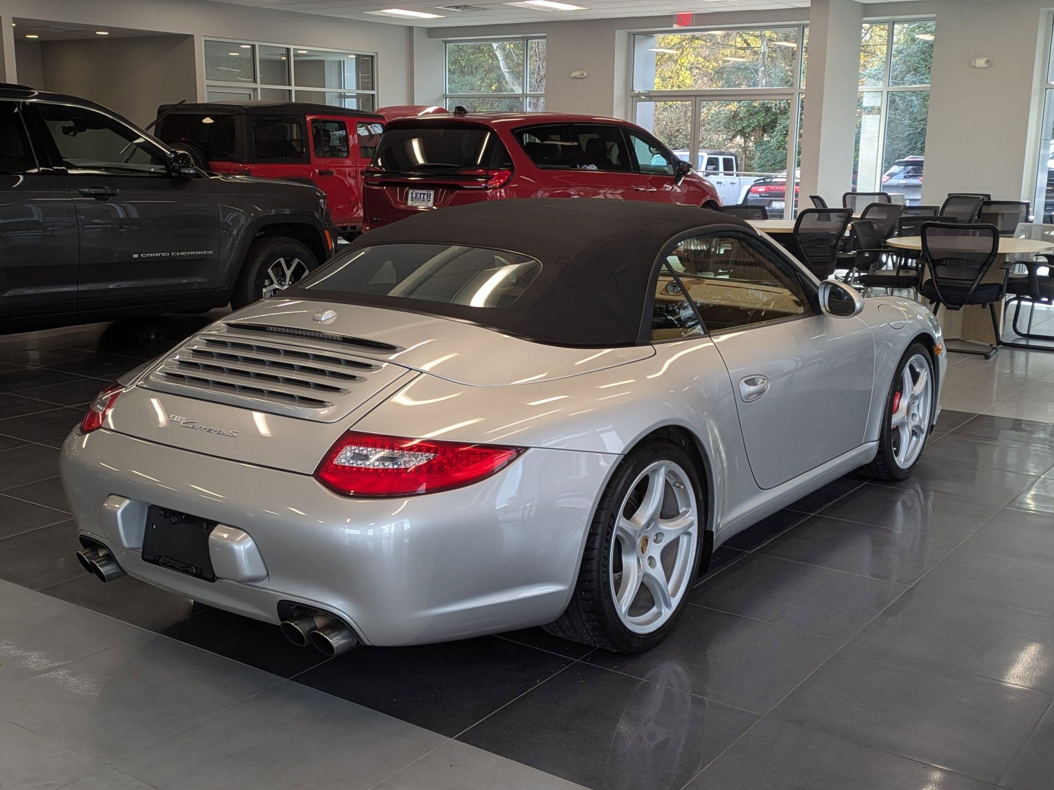 Used 2009 Porsche 911 Carrera S image 5