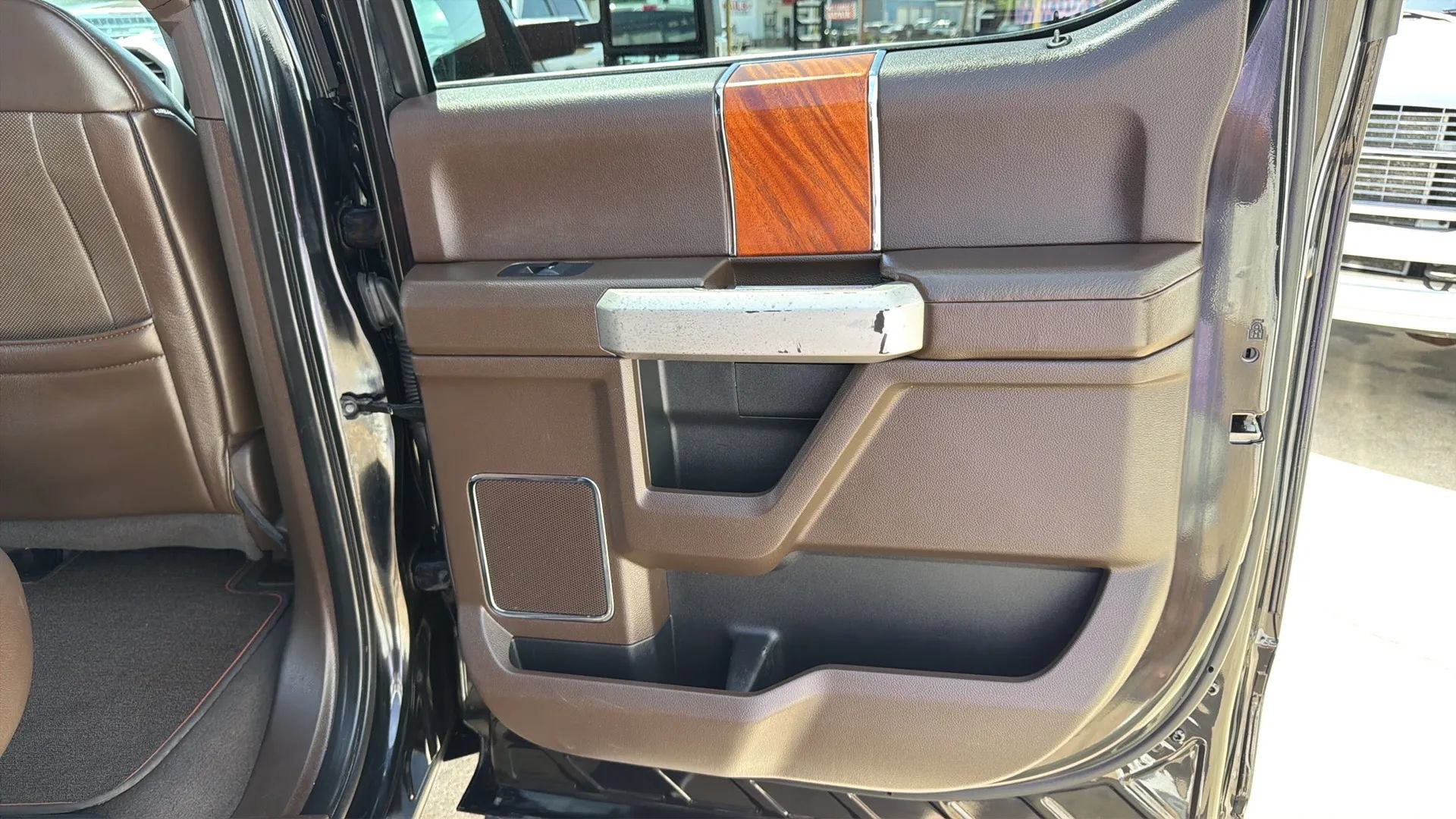 Used 2019 Ford F250 King Ranch w/ King Ranch Ultimate Package AWD/4WD image 14
