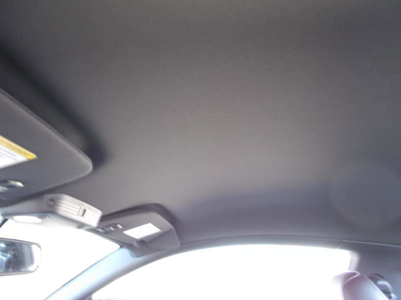 Used 2011 Ford Mustang Shelby GT500 w/ SVT Performance Pkg image 61