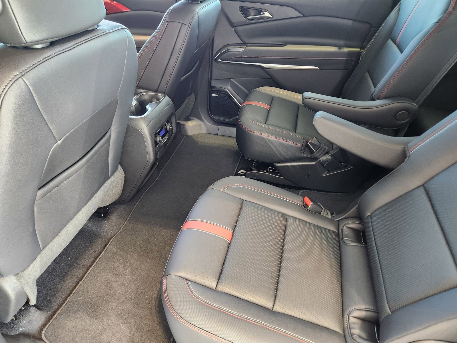 New 2026 Chevrolet Traverse RS image 26