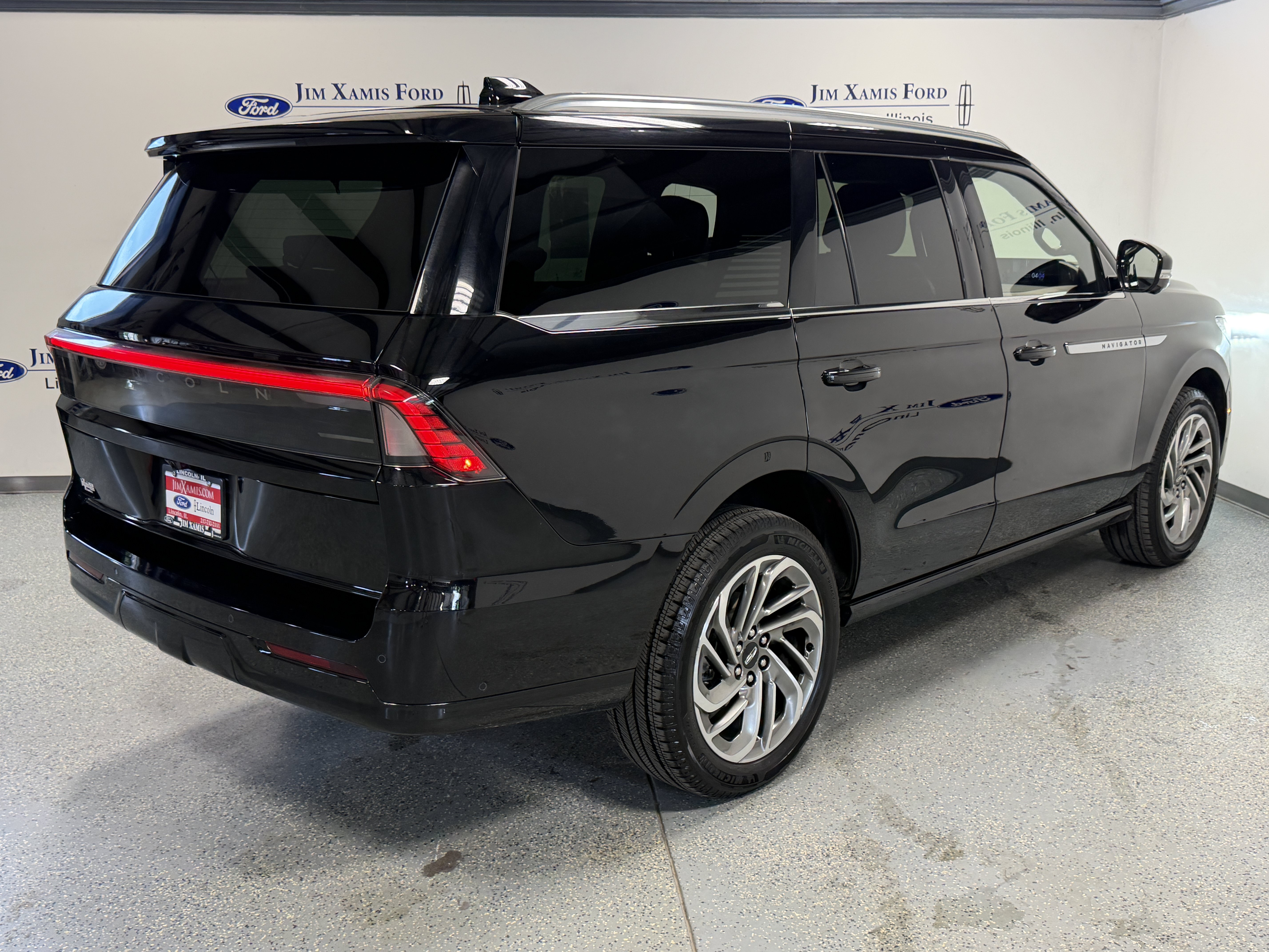 Used 2025 Lincoln Navigator Reserve AWD/4WD image 39