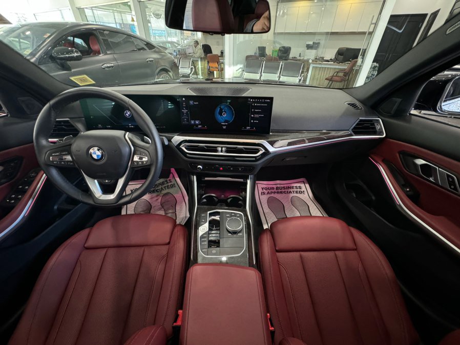 Used 2023 BMW 330i xDrive Sedan w/ Driving Assistance Package image 25