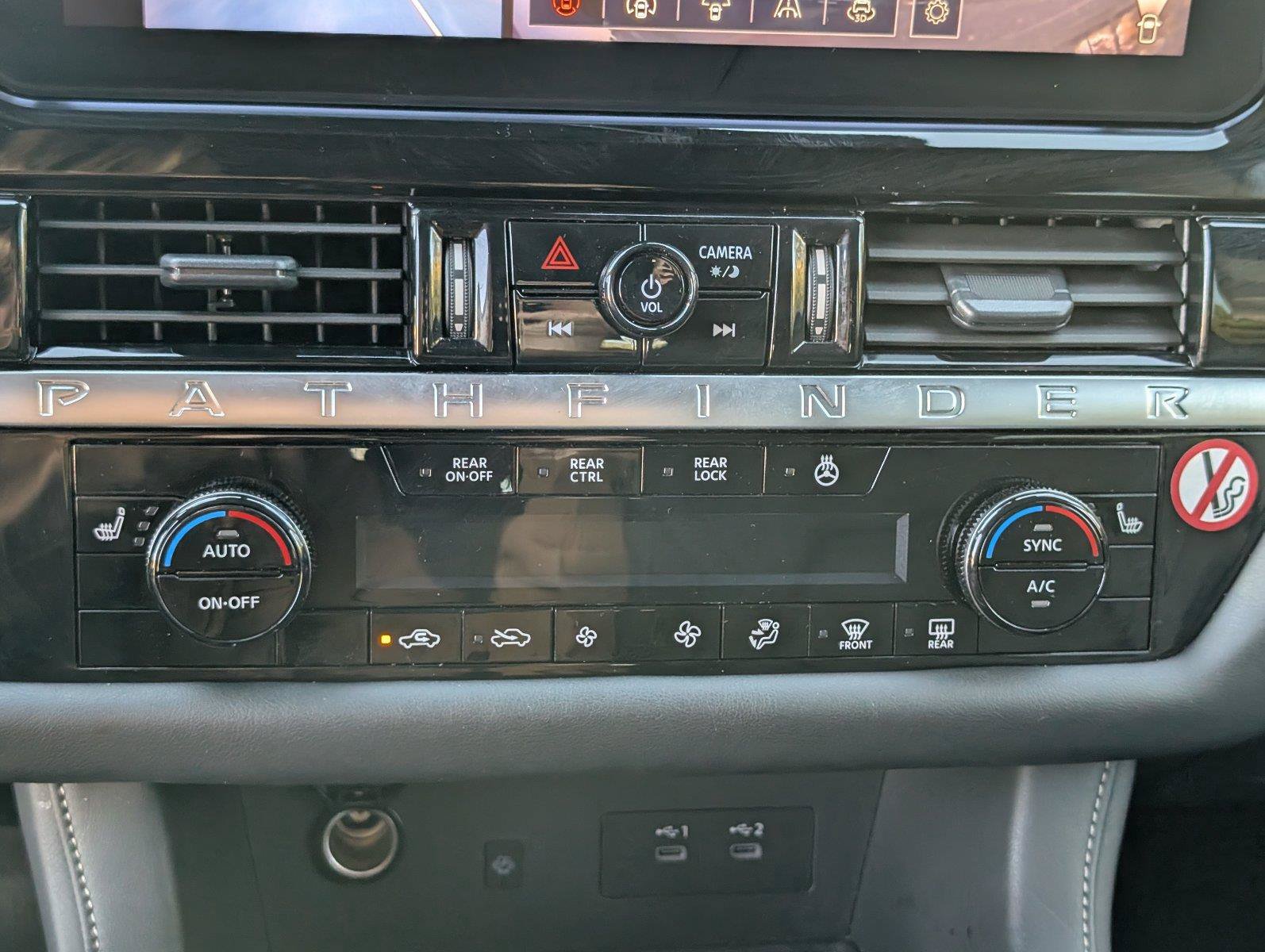 Used 2026 Nissan Pathfinder SL FWD image 22