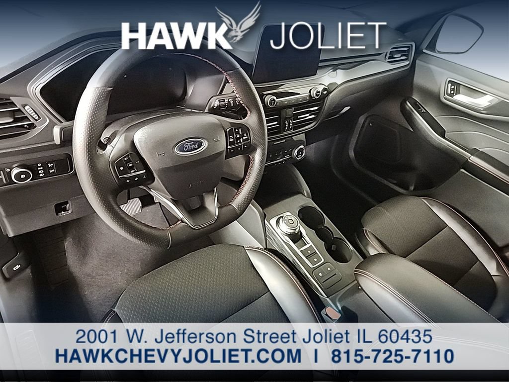 Used 2025 Ford Escape ST-Line Select AWD/4WD image 12