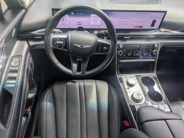 Used 2025 Genesis GV80 2.5T Standard AWD/4WD image 16