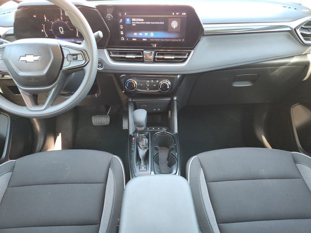 Used 2025 Chevrolet TrailBlazer LT image 14