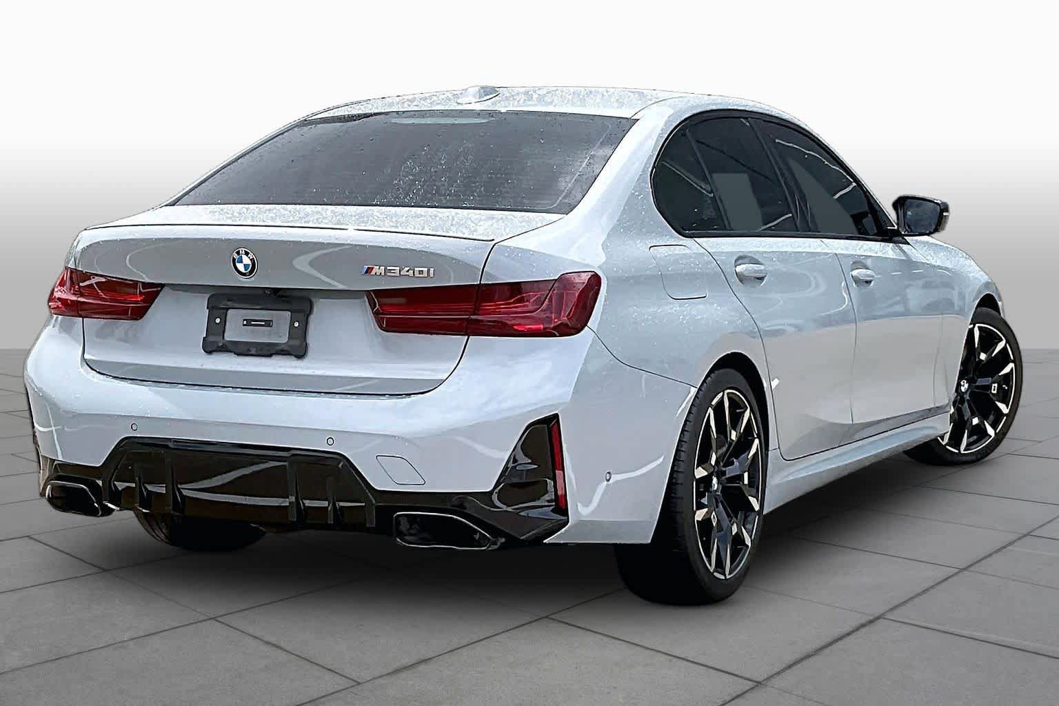 Used 2025 BMW M340i RWD image 13
