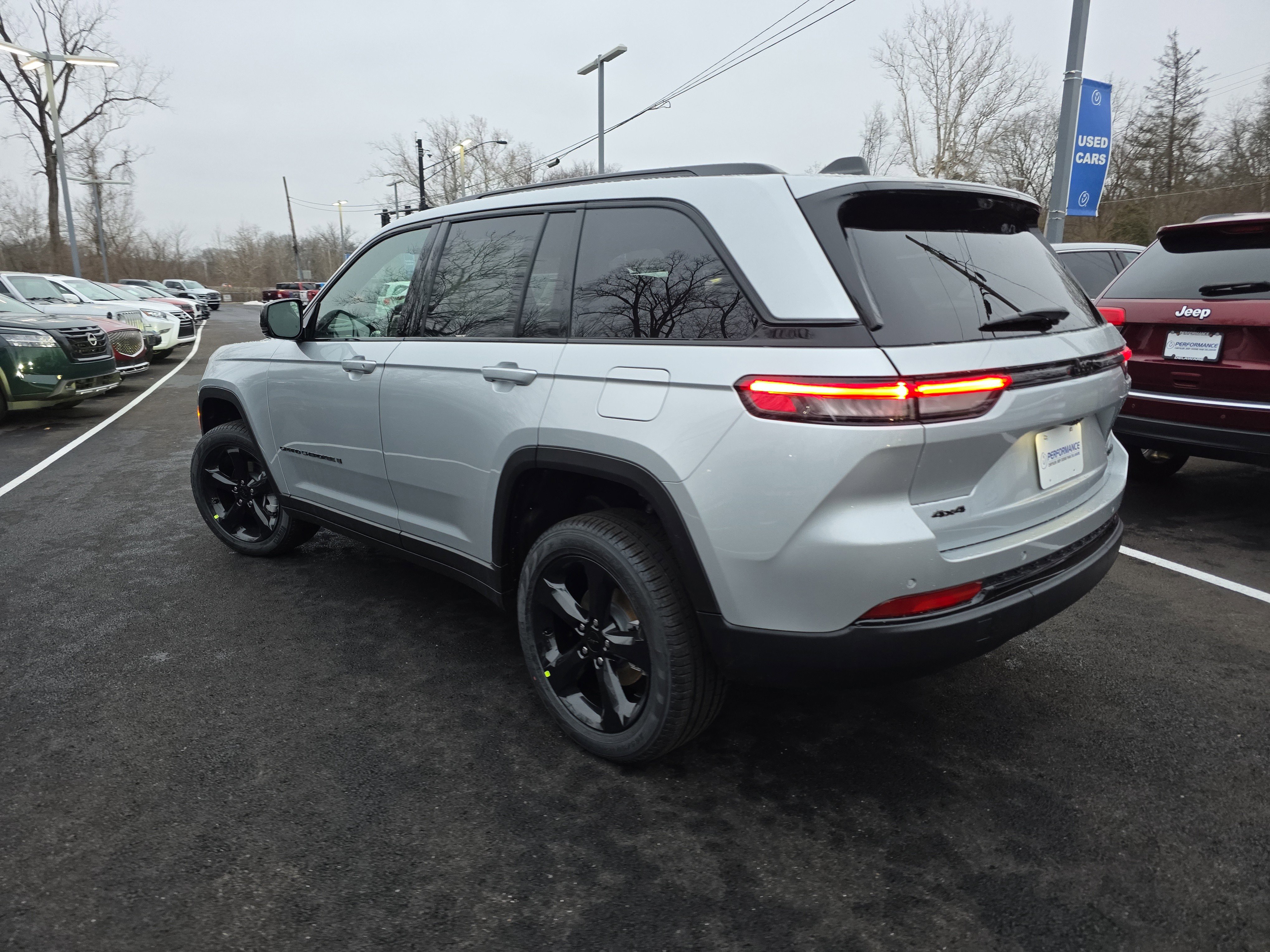 New 2025 Jeep Grand Cherokee Limited w/ Luxury Tech Group II image 22