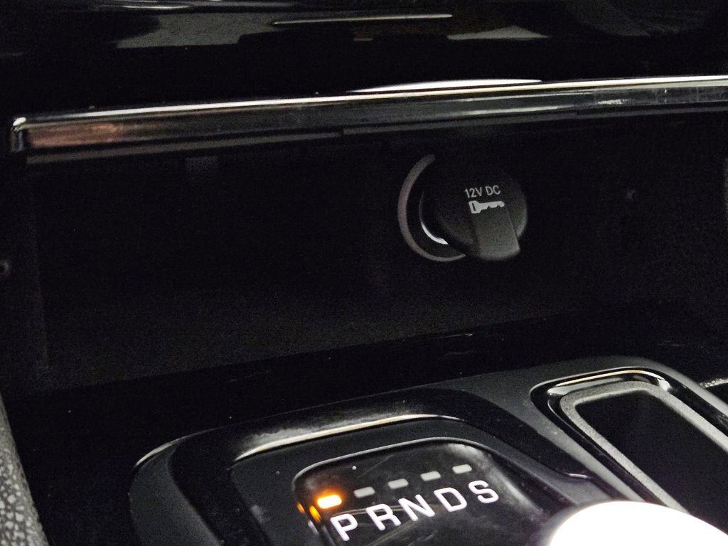 Used 2023 Chrysler 300 S image 18