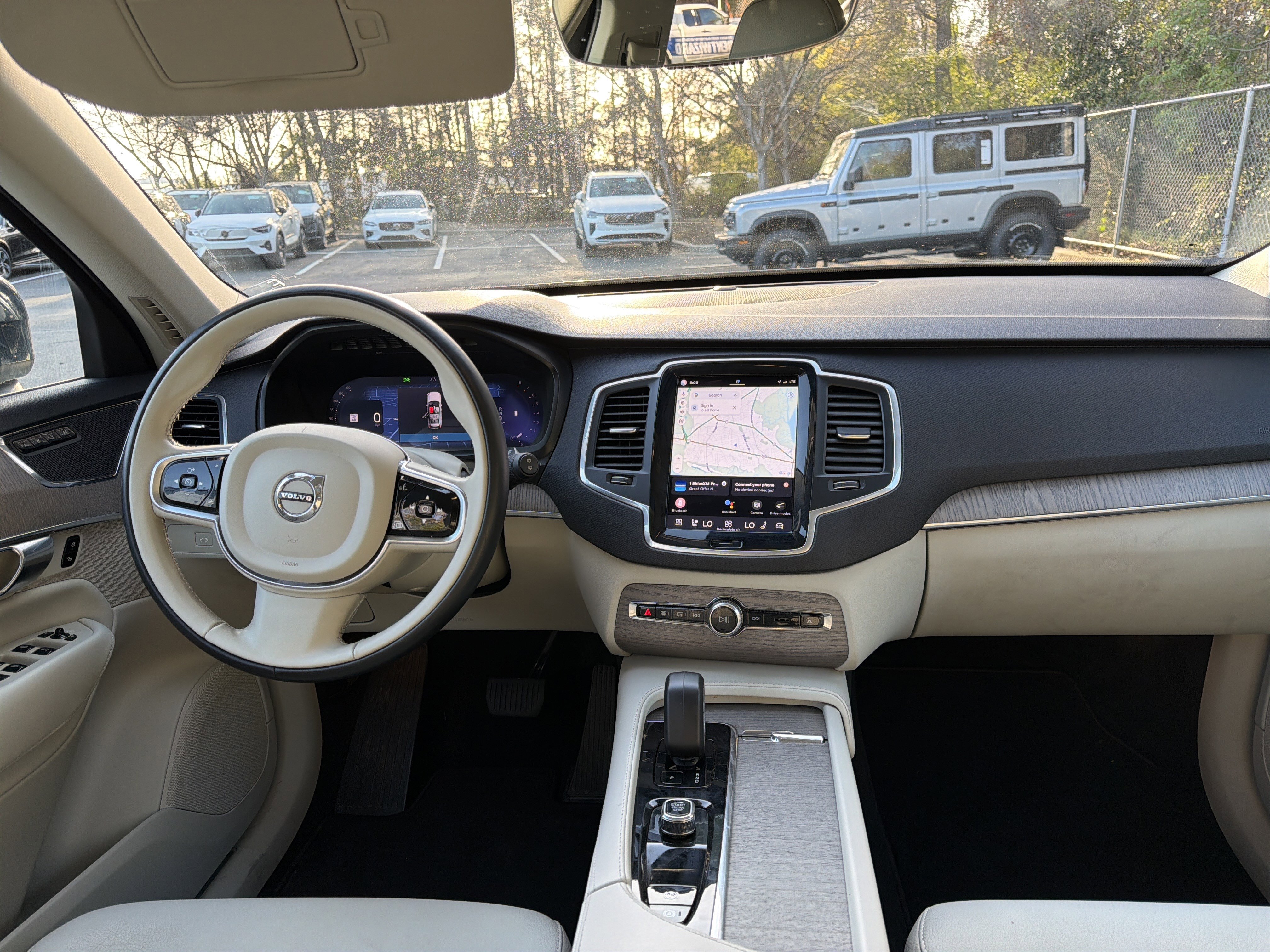 Certified 2023 Volvo XC90 B6 Core w/ Climate Package image 30