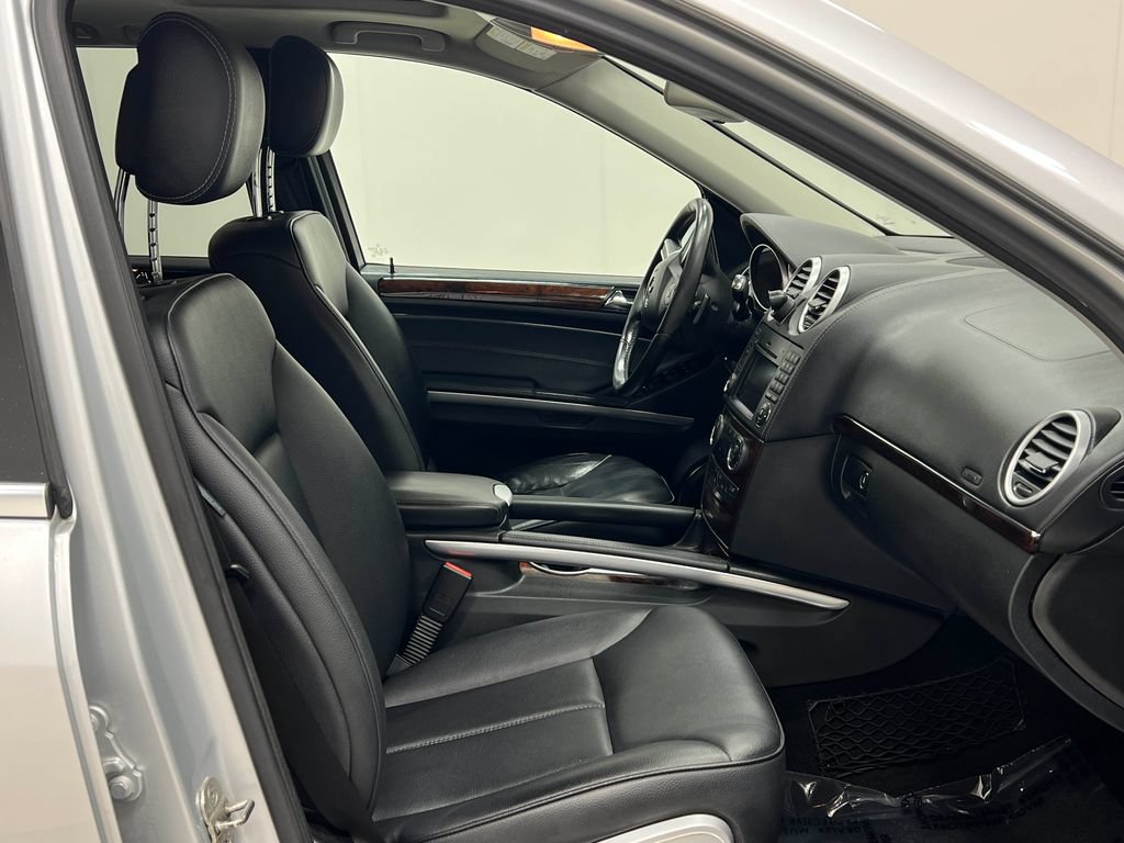 Used 2010 Mercedes-Benz GL 450 4MATIC image 33