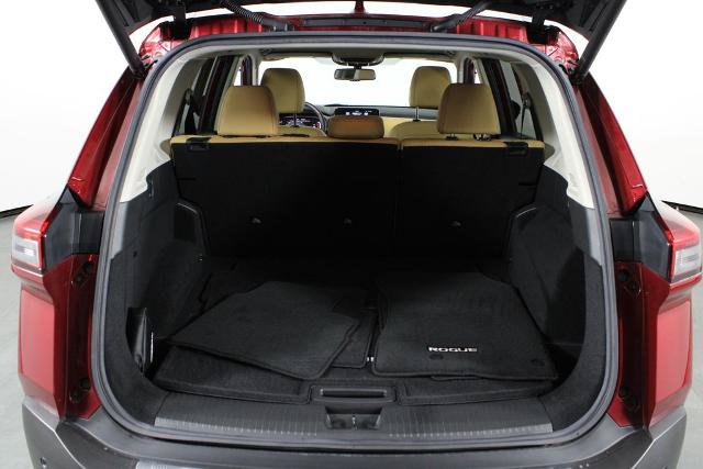 Certified 2021 Nissan Rogue Platinum FWD image 18