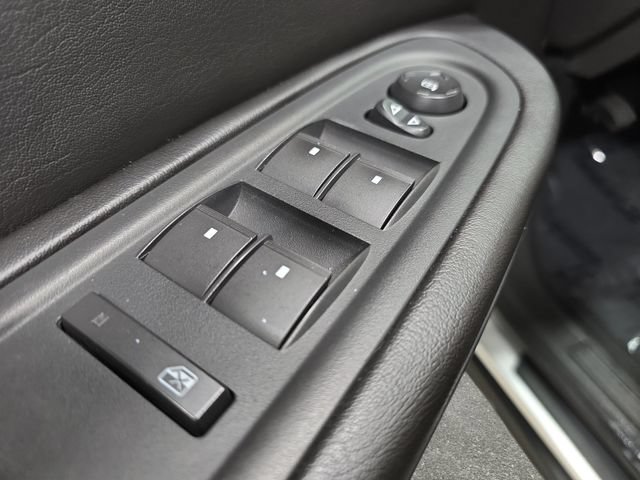 Used 2016 GMC Acadia SLE FWD image 26