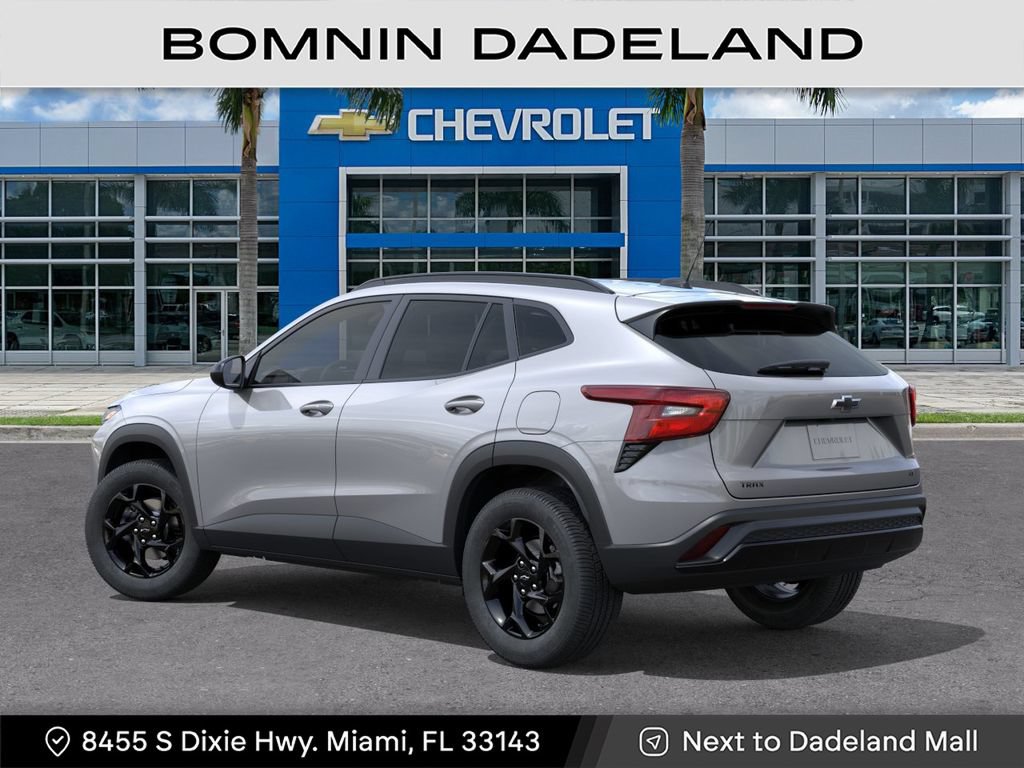 New 2026 Chevrolet Trax LT w/ Midnight Edition FWD image 4